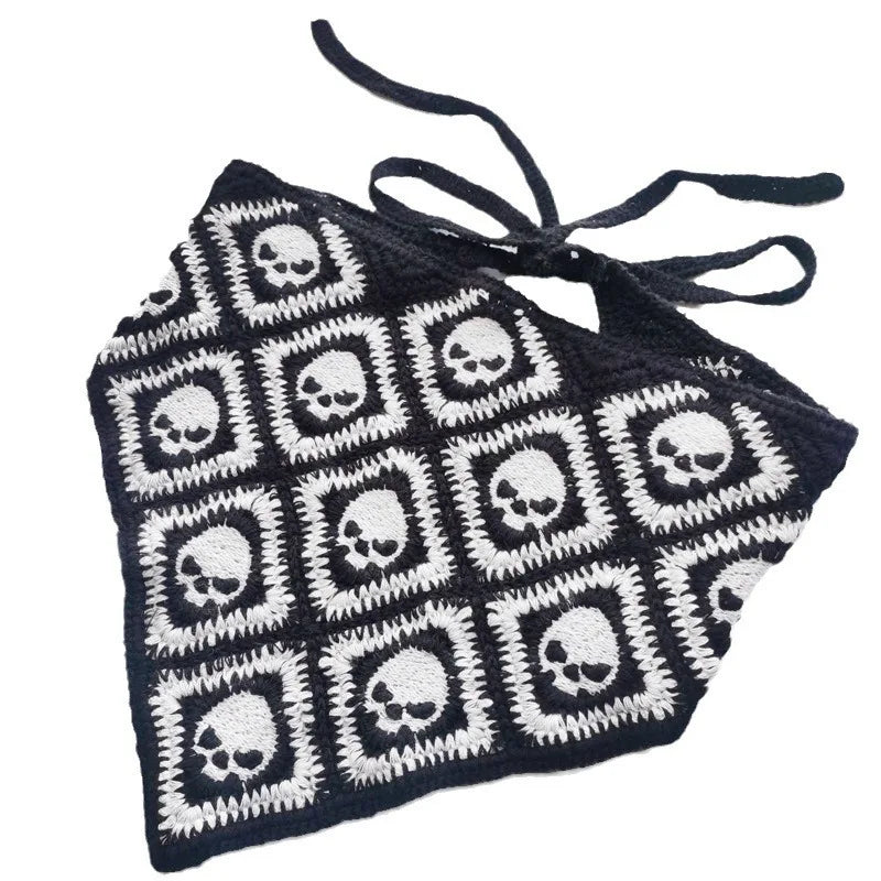 Foulard chauve-souris porté en bandeau